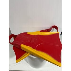 Bodyboard Swim Fins Red Yellow Natural Rubber Floating Orca Tail Medium Dorsal M